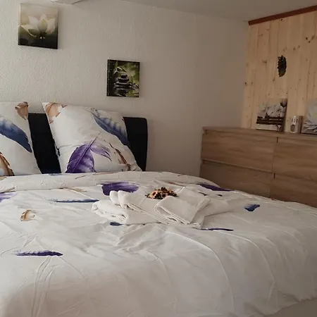 Hobbit House - Frodo *